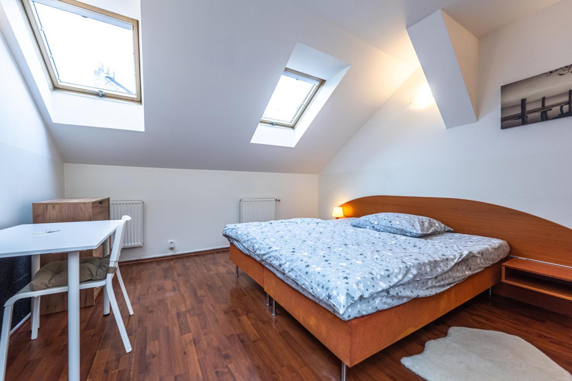 Apartments Kamenicka 23 Prága Kültér fotó